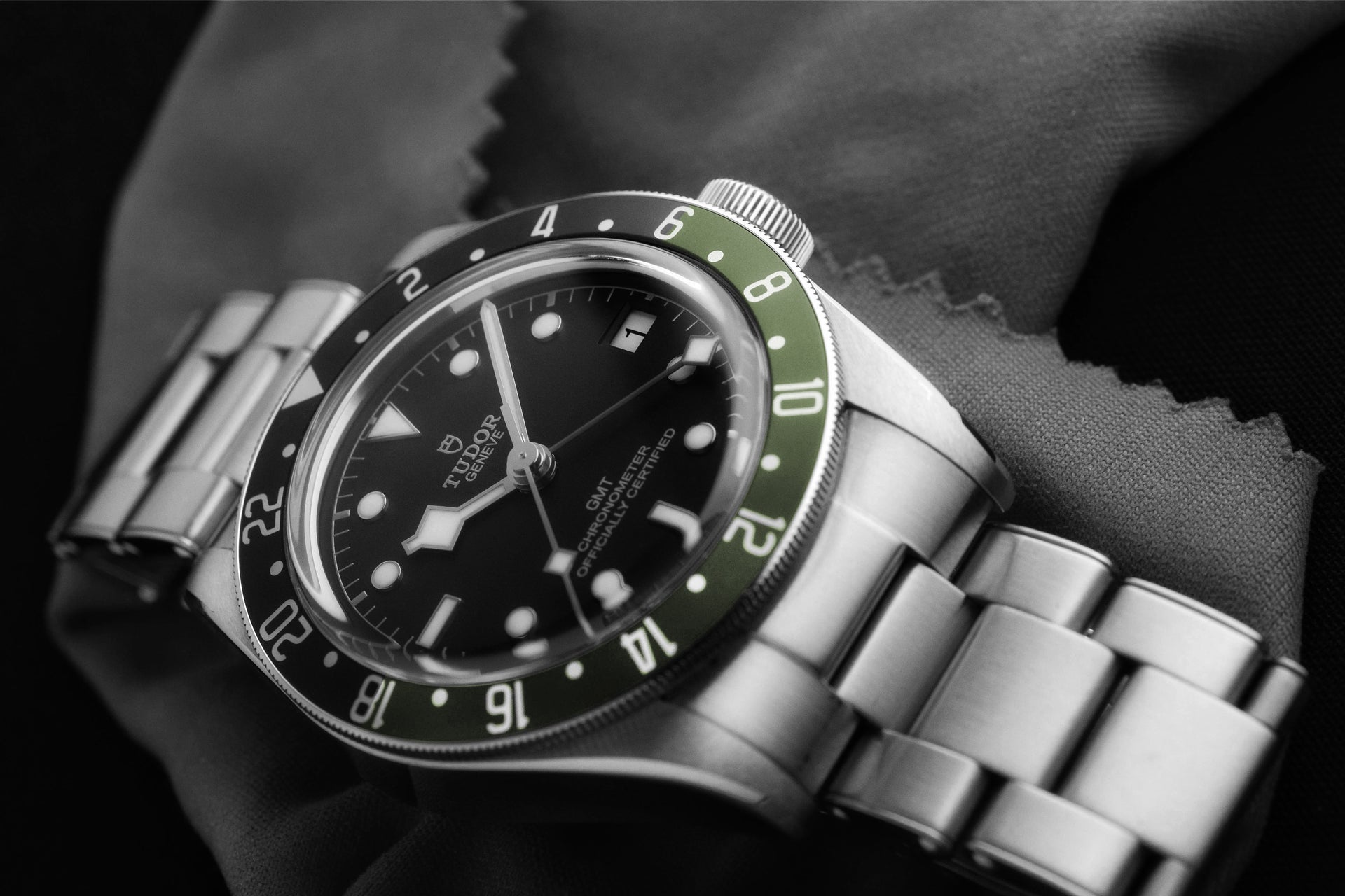 "Fernshade" Green & Black Precision GMT Bezel
