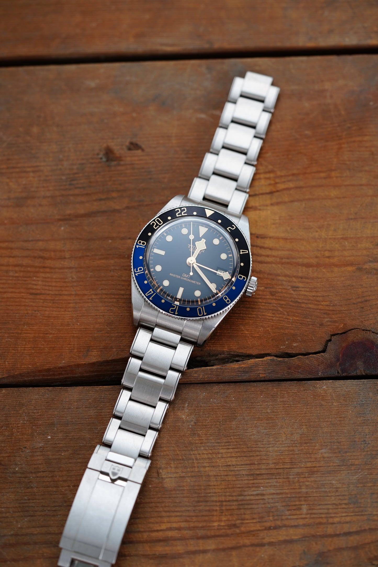 “Abyss” Gilded Precision GMT Bezel