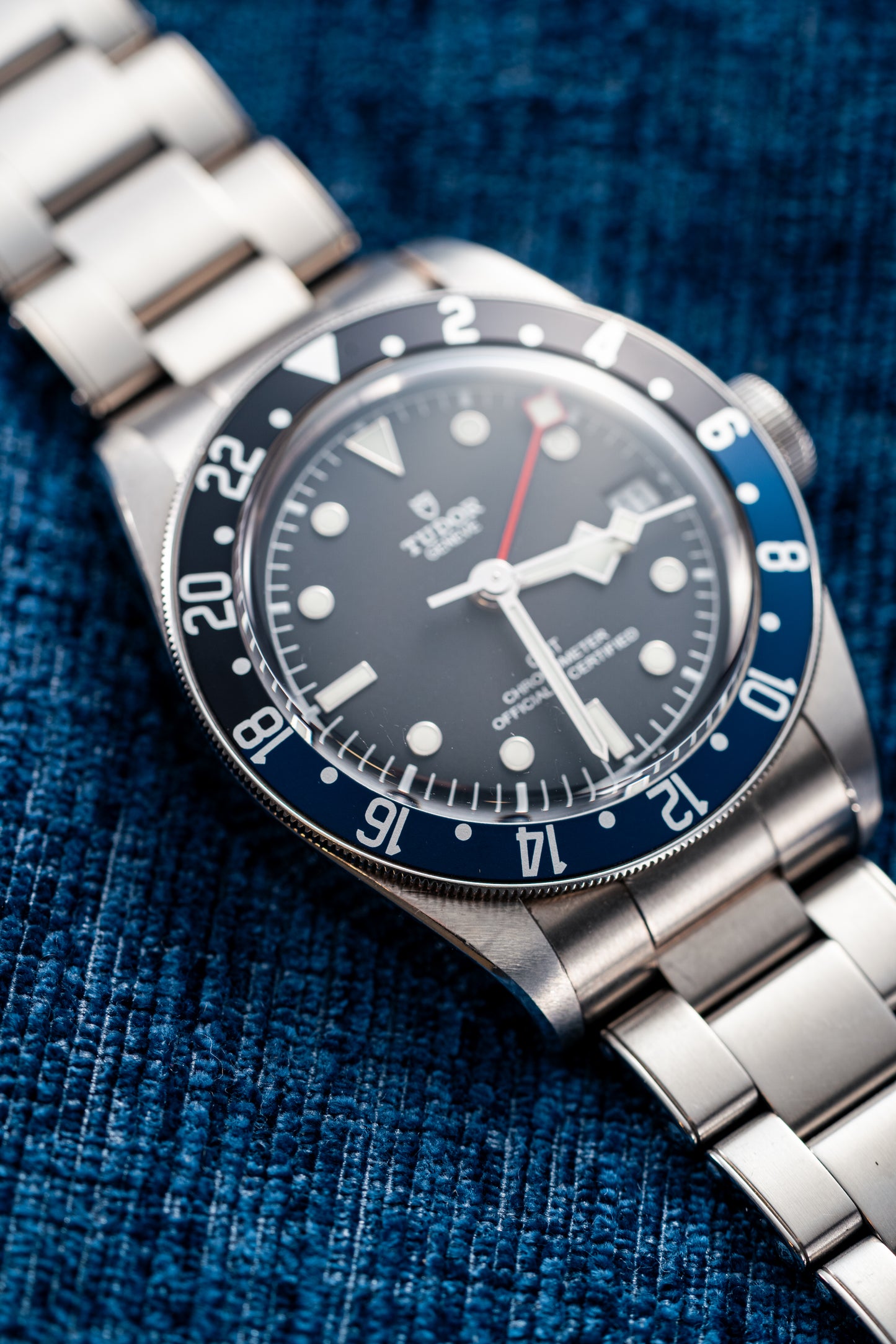 "Dark Tide" Black & Blue Precision GMT Bezel