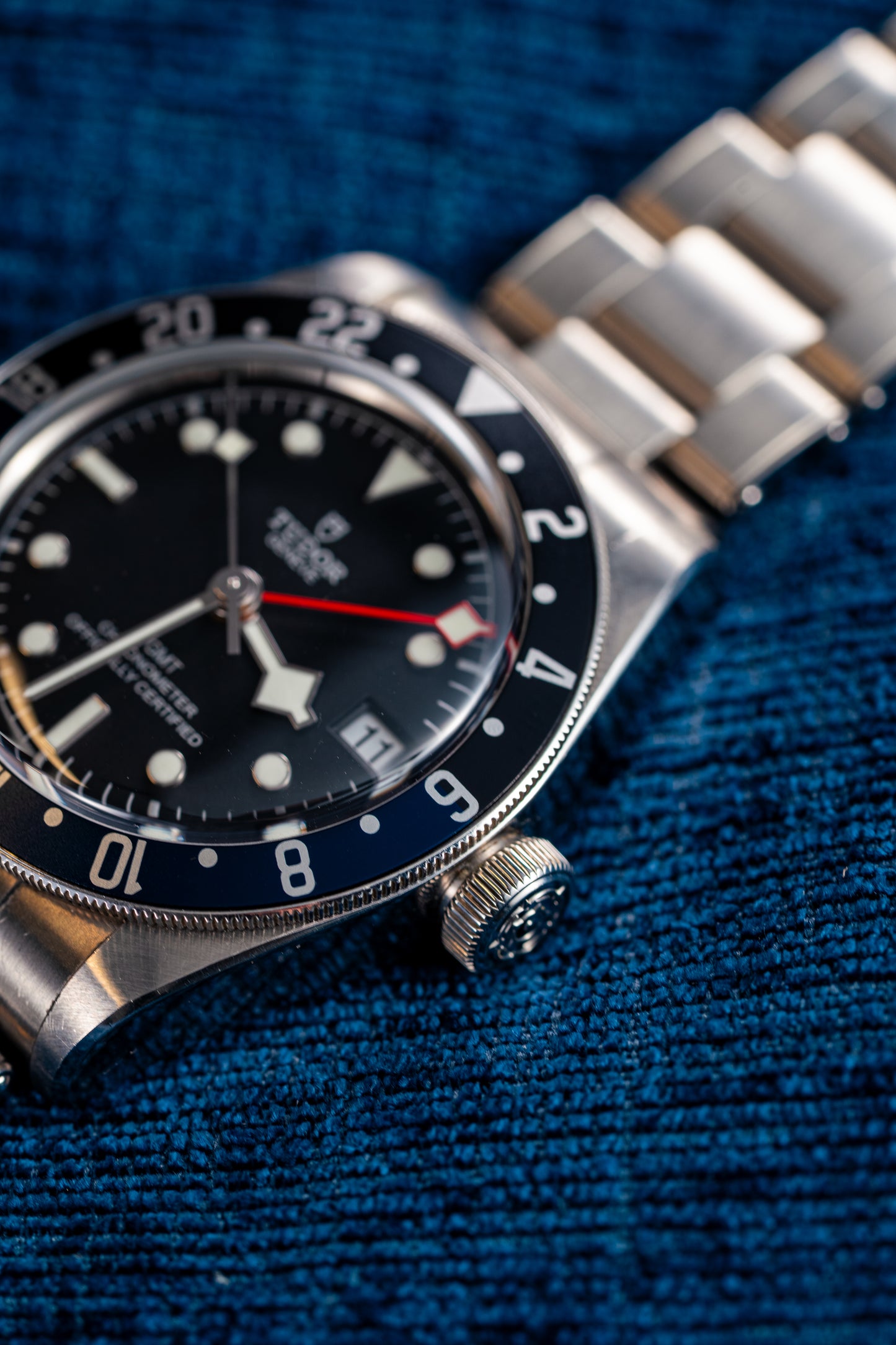 "Dark Tide" Black & Blue Precision GMT Bezel